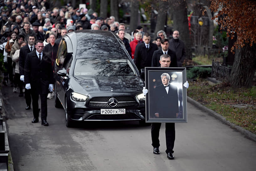 Прощание с Юрием Николаевым