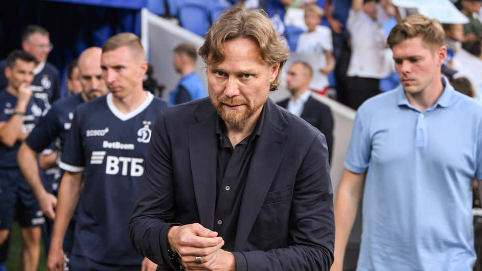 Валерий Карпин