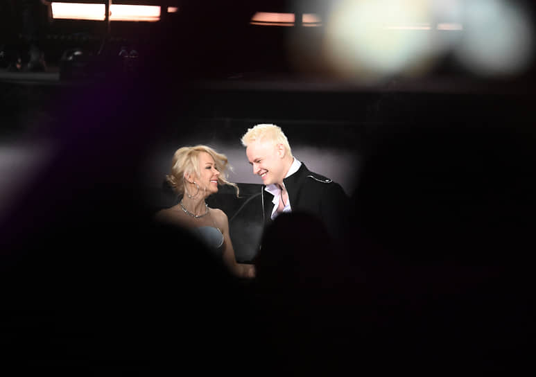 Шаман и его супруга Екатерина Мизулина