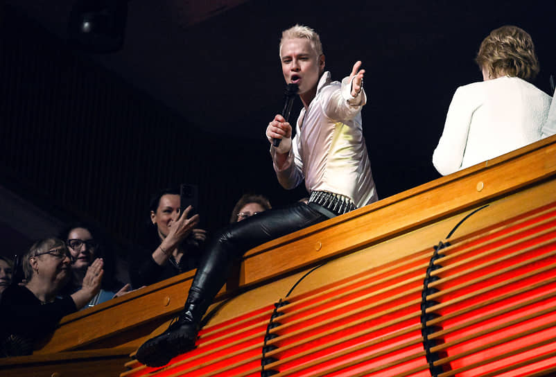 «Концерт-история, концерт-интервью и, конечно же, концерт-исповедь»,— так назвал артист свое выступление