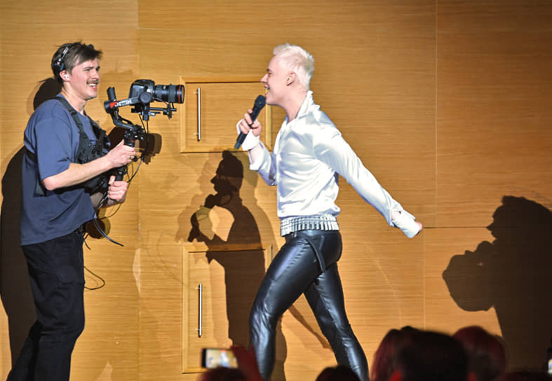 Со сцены прозвучали хиты «Я русский», «Встанем», «Мой бой», «Моя Россия», «Мы» и другие композиции