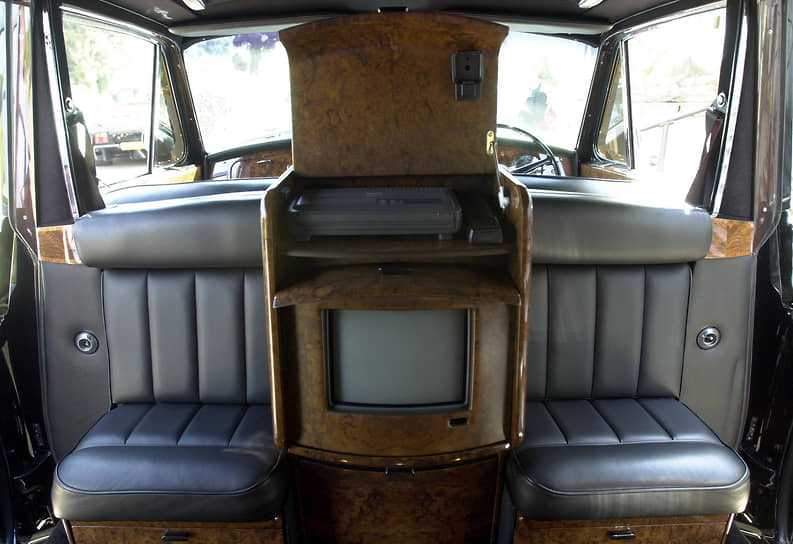 Phantom Элтона Джона был оборудован передовой техникой