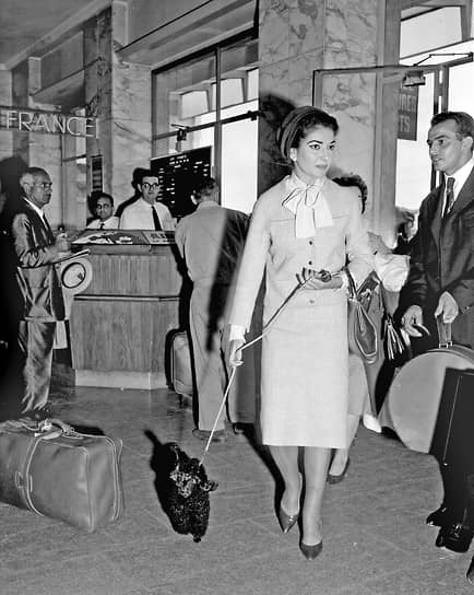 «Не говорите мне о правилах. Где бы я ни была, я сама устанавливаю эти чертовы правила»&lt;br>
Вскоре после свадьбы Каллас уехала с гастролями в Аргентину. Находясь в туре по Латинской Америке, оперная дива чувствовала себя одиноко, из-за чего у нее начались нервные срывы и депрессия. На фоне стресса она набрала вес