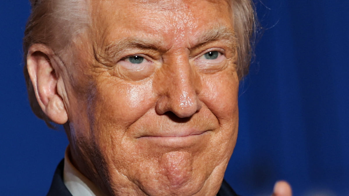 Президент США вновь вышел в народ