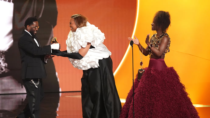 Grammy-2026: триумф Кендрика Ламара, первая премия Спилберга и «к черту ICE»