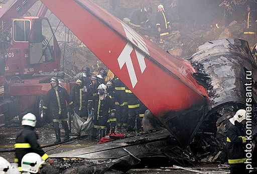 18.07.2007 Пассажирский самолет Airbus A320 потерпел крушение при посадке в аэропорту Сан-Паулу (Бразилия)