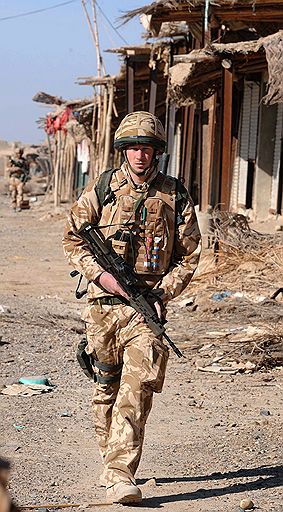 29.02.2008 Министерство обороны Великобритании приняло решение вывезти принца Гарри из Афганистана, где он на протяжении 10 недель тайно воевал