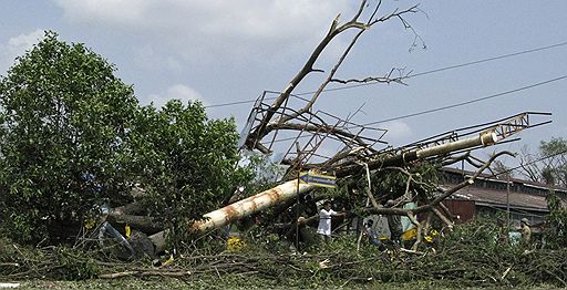 06.05.08 В результате обрушившегося на Мьянму тропического урагана Наргиз число погибших превысило 15 тыс., а общее количество пострадавших составляет порядка 2 млн человек