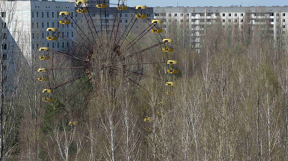 Вид на заброшенный город Припять возле Чернобыльской атомной электростанции 