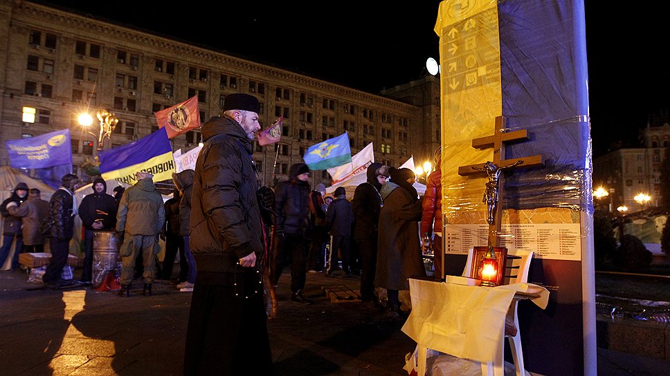 Ночью на майдане Незалежности оставалось около 5 тыс. митингующих