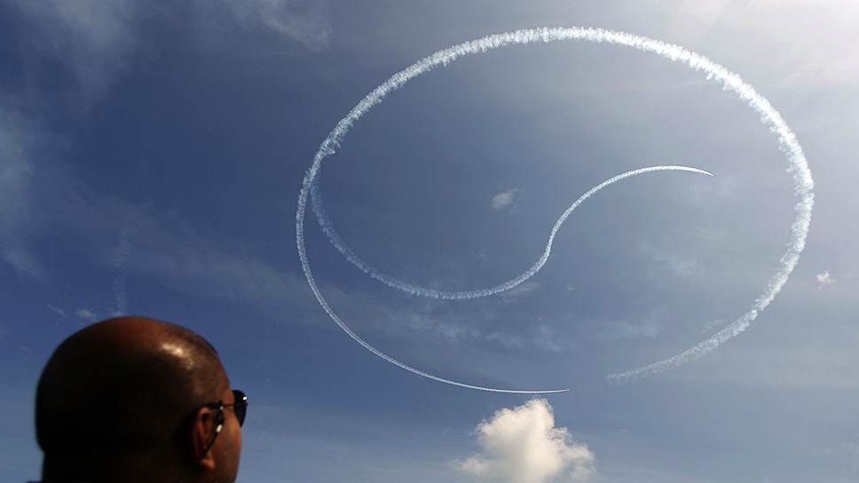 «Черные орлы» военно-воздушных сил Республики Корея во время Singapore Airshow 2014