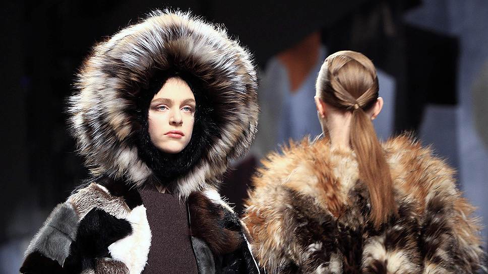 Показ осенне-зимней коллекции дома моды Fendi