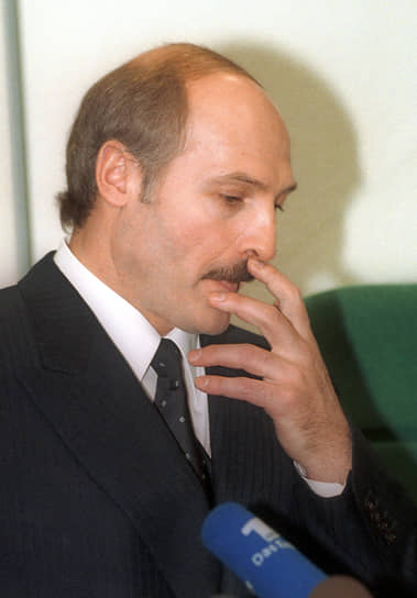 3% опрошенных считают президента Белоруссии Александра Лукашенко авторитетным российским политиком 