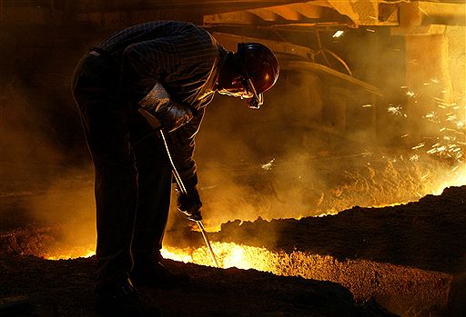 Рабочий компании Arcelor в Бельгии 