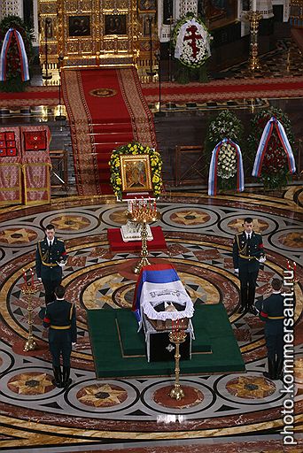 Впервые в истории современной России в православном обряде отпевания участвовал воинский караул