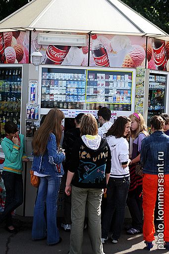 Согласно концепции, в 2011 году должен быть принят законопроект, полностью запрещающий рекламу табачных изделий, включая промоакции