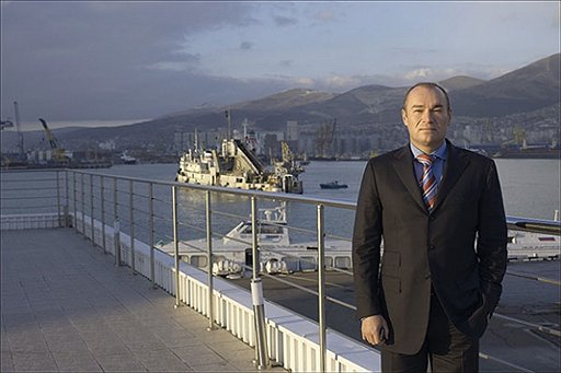 Часть денег, вырученных за Новороссийский морской торговый порт, Александр Пономаренко решил вложить в скандальный недострой в Прасковеевке