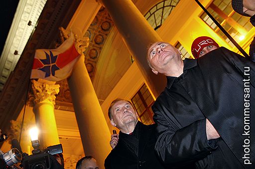 Слева направо: кандидаты в президенты Беларуси Николай Статкевич и Владимир Некляев