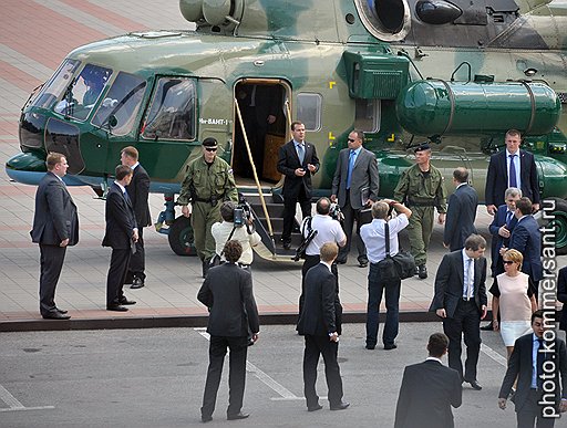 Дмитрий Медведев прилетел в Нальчик, чтобы обсудить борьбу с экстремизмом и дело Магнитского 