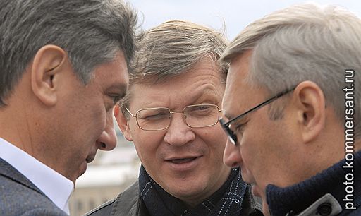 Сопредседатели ПАРНАС (слева направо) Борис Немцов, Владимир Рыжков и Михаил Касьянов готовы дойти до Страсбурга