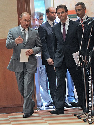 Встреча российского премьера Владимира Путина и финского премьера Юрки Катайнена проходила в удушливой сочинской атмосфере