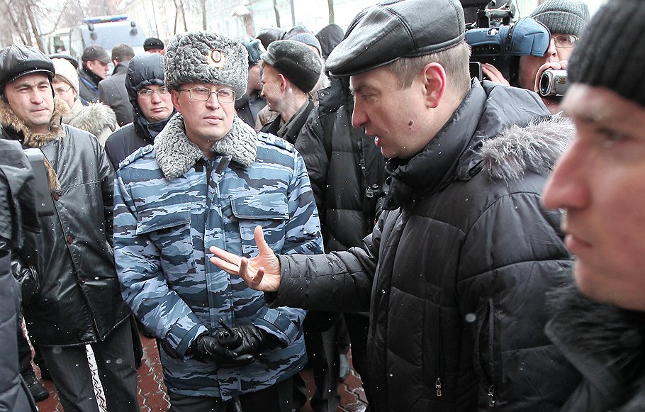 Два месяца назад начальник управления МВД РФ по Казани полковник полиции Рустем Кадыров не обманул граждан, пообещав, что СКР быстро раскроет злоупотребления полицейских 