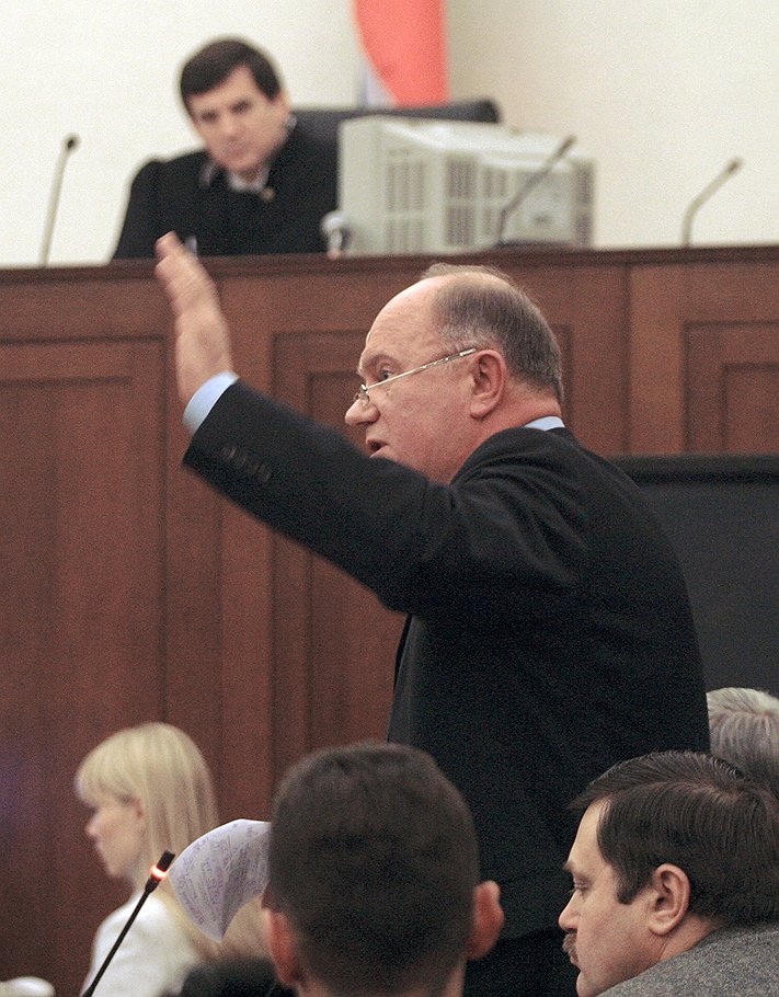 Компартия во главе с Геннадием Зюгановым, несмотря на проигрыш в Верховном суде и Европейском суде, намерена и дальше отстаивать свою правоту в судебных инстанциях
