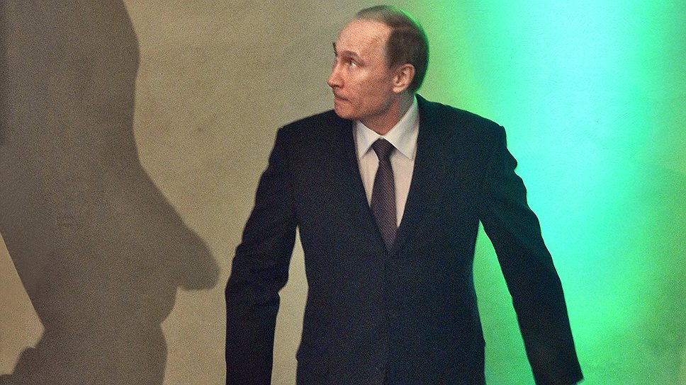 Владимир Путин лично выведет из тени всех государственных служащих 