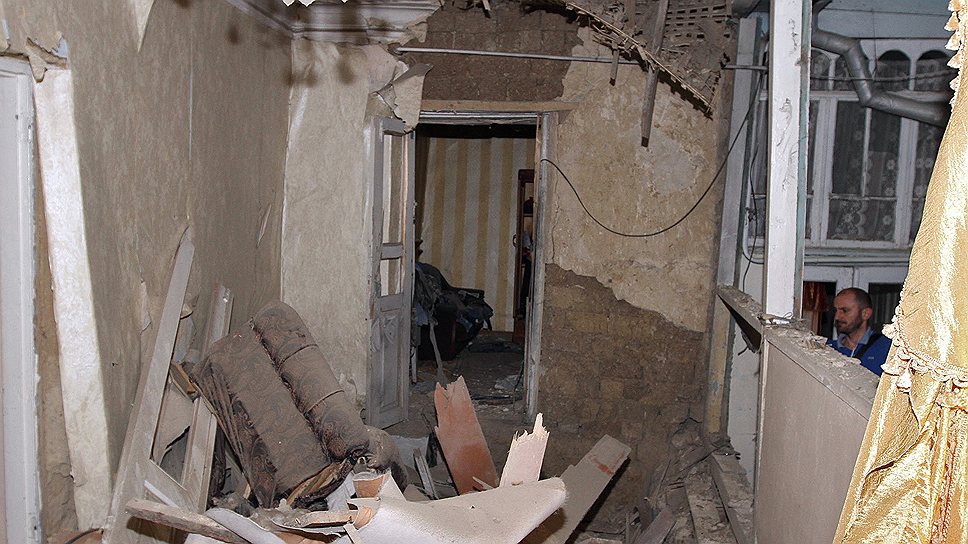 Последствия обезвреживания бомбы в доме одного из подозреваемых в Буйнакске