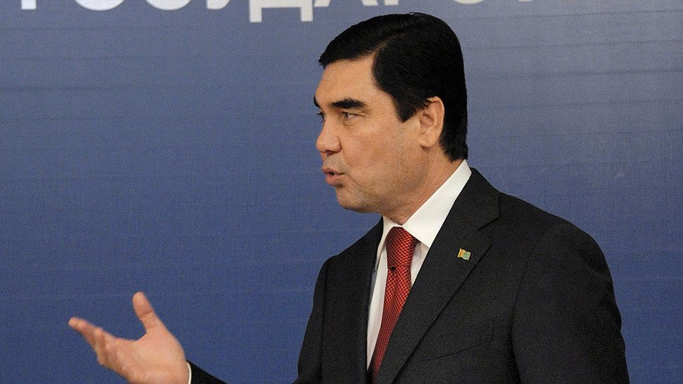 Несмотря на обещания президента Туркмении Гурбангулы Бердымухамедова дать нужные указания своим чиновникам, решение проблемы бипатридов так и не продвинулось