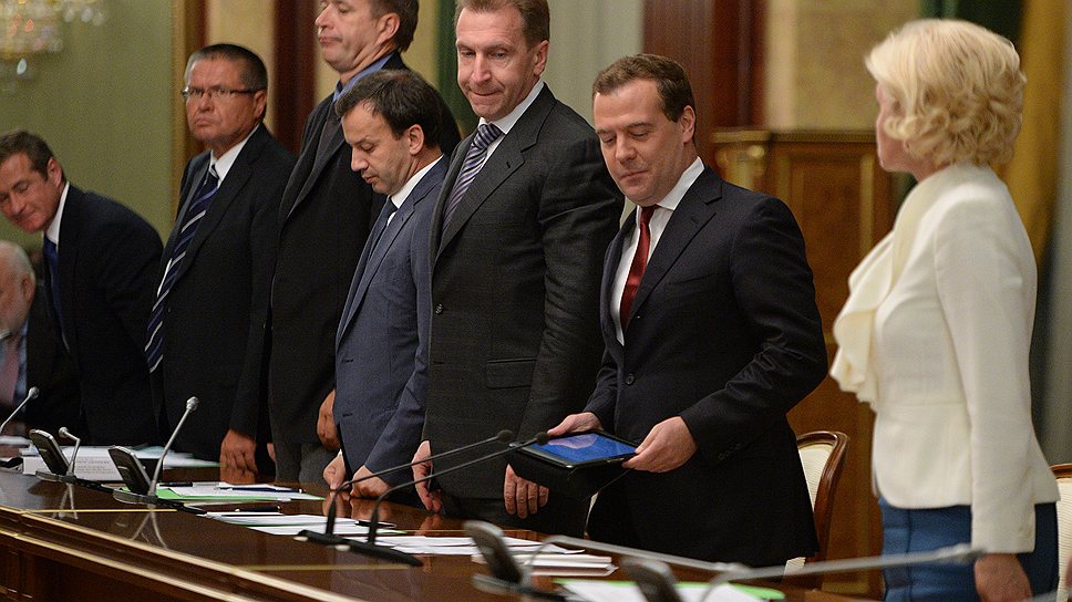 На очередные предложения РСПП правительство Дмитрия Медведева отвечает дружными межведомственными дискуссиями