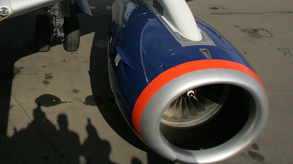 Авиалайнер Sukhoi Superjet 100 может существенно подорожать из-за убыточности предприятий производящих компоненты