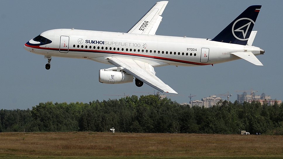 Ближнемагистральный пассажирский самолет Sukhoi Superjet 100