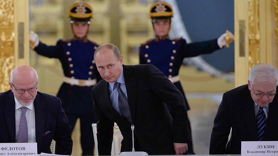 Президент России Владимир Путин на встрече с правозащитниками соблюдал правила приличия, отвечая на их приличные вопросы