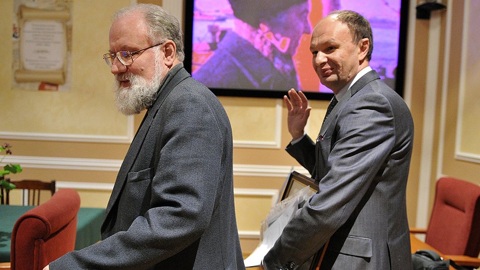 Владимир Чуров (слева) не позволил Михаилу Сеславинскому (справа) влиять на его выбор при чтении чужих писем