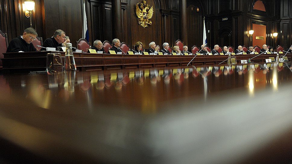 Как Конституционный суд решил разобраться с правами «паровозов»
