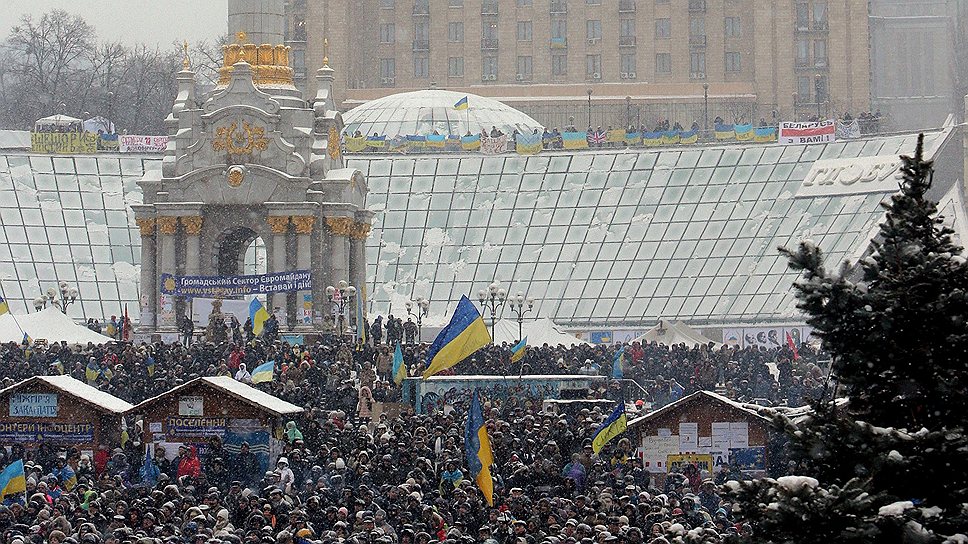 Оставаться на Майдане протестующие намерены как минимум до 17 декабря — в этот день пройдет заседание украинско-российской межгосударственной комиссии