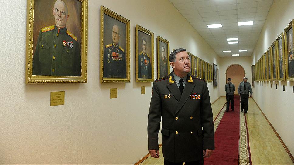 В уголовном деле о взятке бывшего главкома сухопутных войск Владимира Чиркина в скором времени могут появиться новые фигуранты