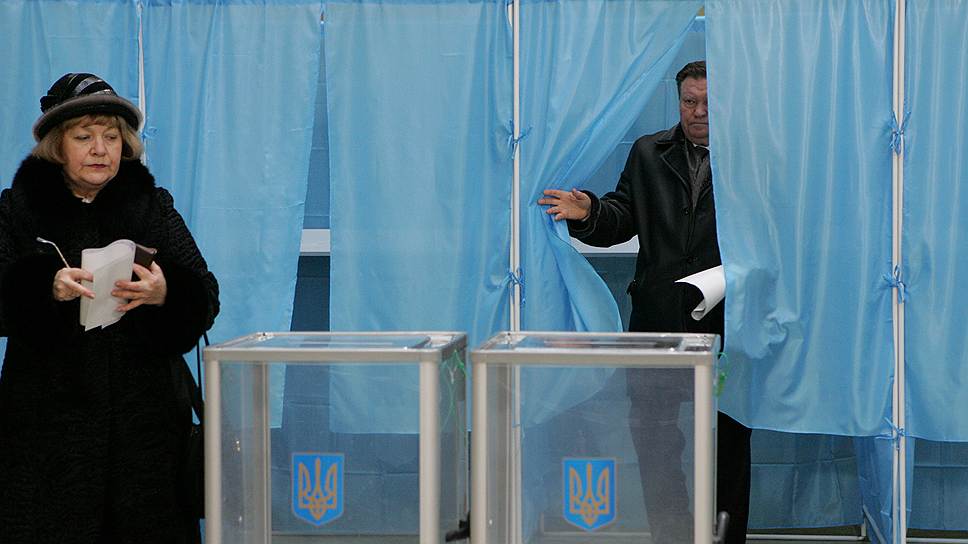 Кто будет наблюдать за референдумом в Крыму