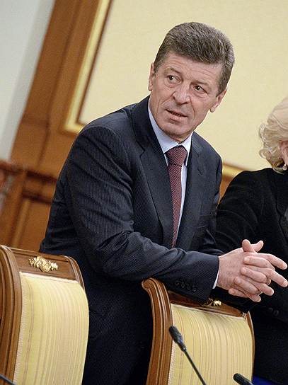 Вице-премьеру Дмитрию Козаку поручено приобрести в Крыму и еще более значимые заслуги перед Отечеством