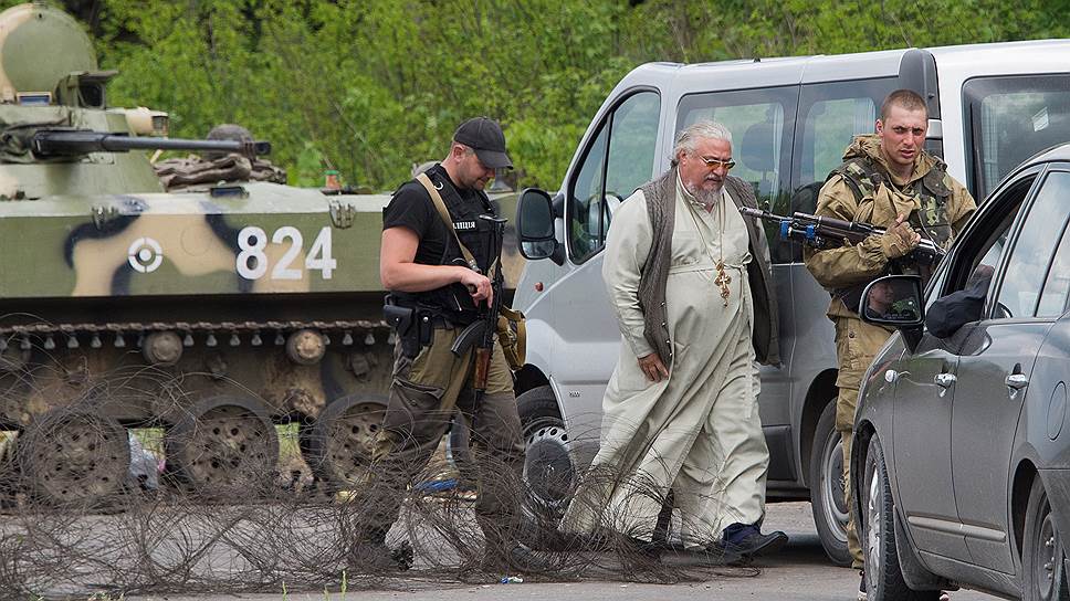 Участники противостояния на Украине как никогда далеки от примирения и христианского всепрощения 