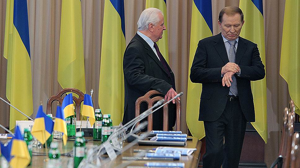 Бывшие президенты Украины Леонид Кравчук (слева) и Леонид Кучма (справа) 