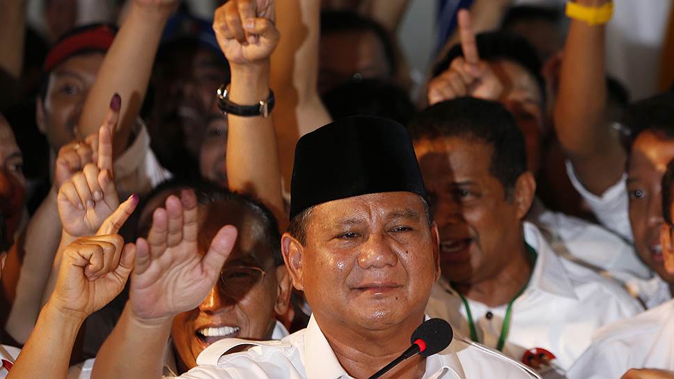 Кандидат в президенты Индонезии, отставной генерал Прабово Субьянто  