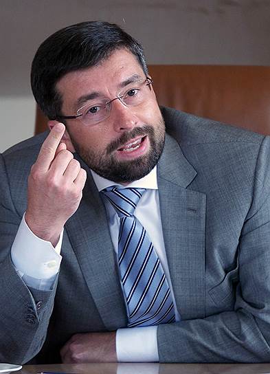 Если ты пришел с таким количеством денег в банк и тебе дают нерыночную ставку (например, 13% годовых в долларах.— ”Ъ“), логично задаться вопросом: все ли законно? 