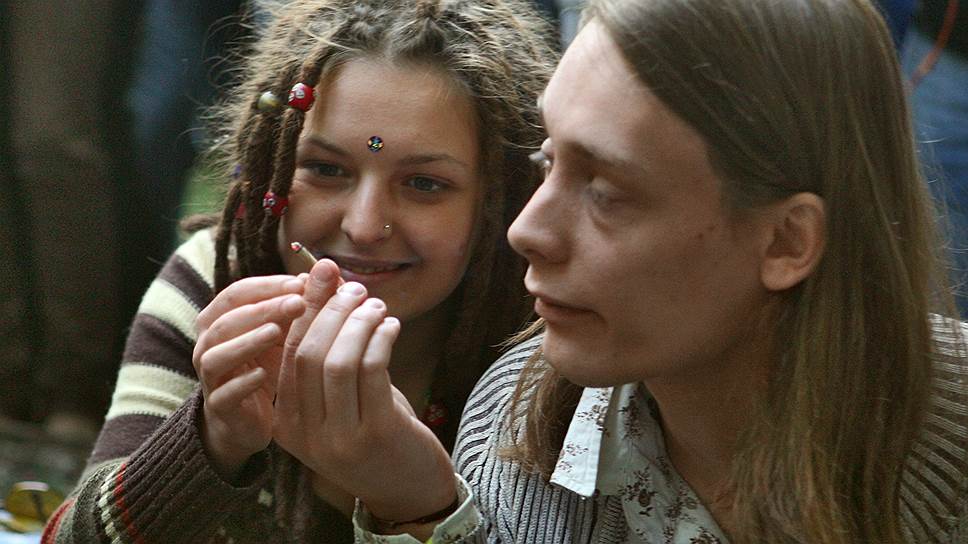 Какие меры по борьбе с курительными смесями предлагают российские наркополицейские