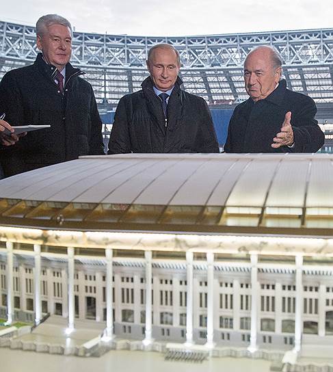 Макет обновленного стадиона «Лужники» произвел на президента FIFA Йозефа Блаттера крайне благоприятное впечатление. К сожалению, больше производить впечатление пока особенно нечем