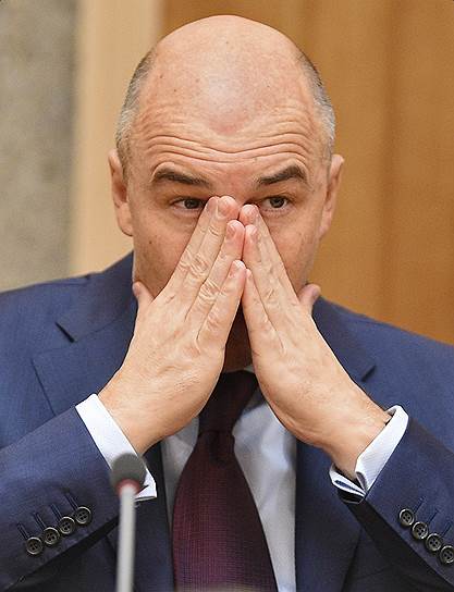 Резервов в распоряжении министра финансов Антона Силуанова уверенно хватает пока только на 2015 год
