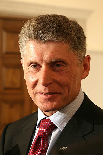 Сегодня исполняется 53 года губернатору Амурской области Олегу Кожемяко 
