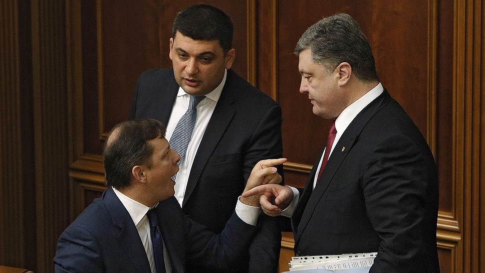 В 2015 году фракция Радикальной партии Украины — одна из пяти, входивших в правящую коалицию, заявила о переходе в оппозицию