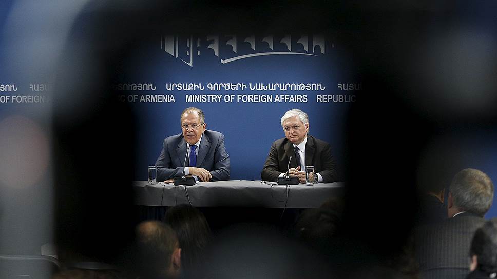К Нагорному Карабаху подключили челночную дипломатию